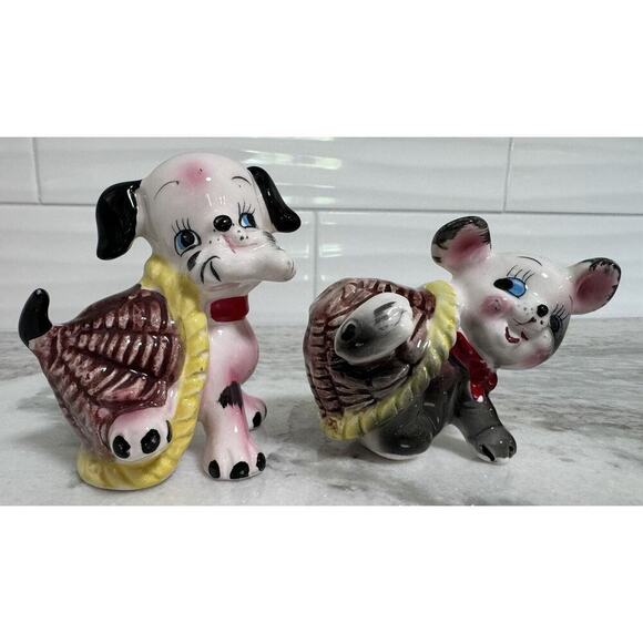 Vintage Japan Rare Dogs In Basket Salt Pepper Shaker Set Kitschy - Picture 1 of 8